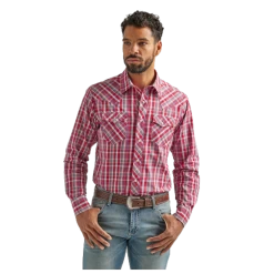 112324666 Wrangler Men's Wrinkle Resist Long Sleeve Western Snap Shirt - Red Plaid