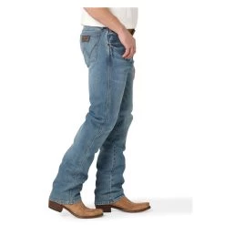 2314609 Wrangler Men's Retro Slim Fit Straight Leg Jean - Payson -Cowboy Shop 2314609 2